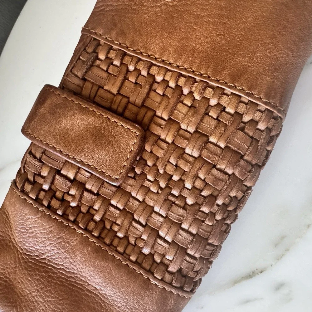 M M Kane Bifold Wallet Brown ~ Tan Woven Leather Women's Zip Super Soft Leather